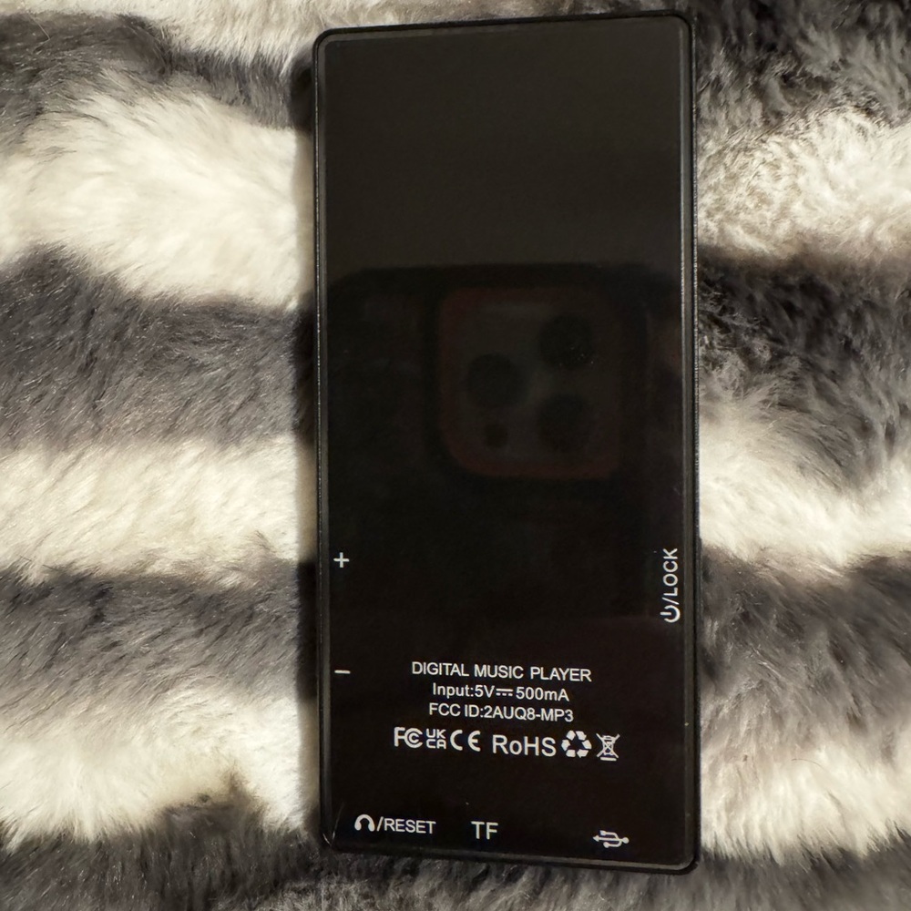 Black MP3 Player - Picture 2 of 2